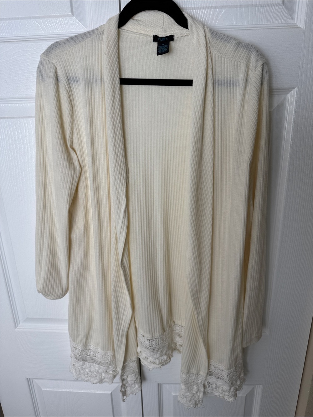 Rue21 Cream Open-Front Cardigan with Lace Hem